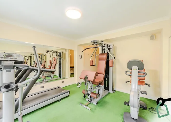 Hotel Hotiday Collection -