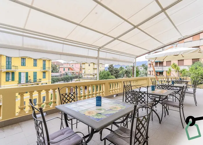 Hotiday Collection - 4*